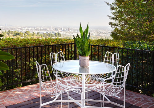 Outdoor Furniture Trends: A Comparison Between Residential and Commercial Spaces